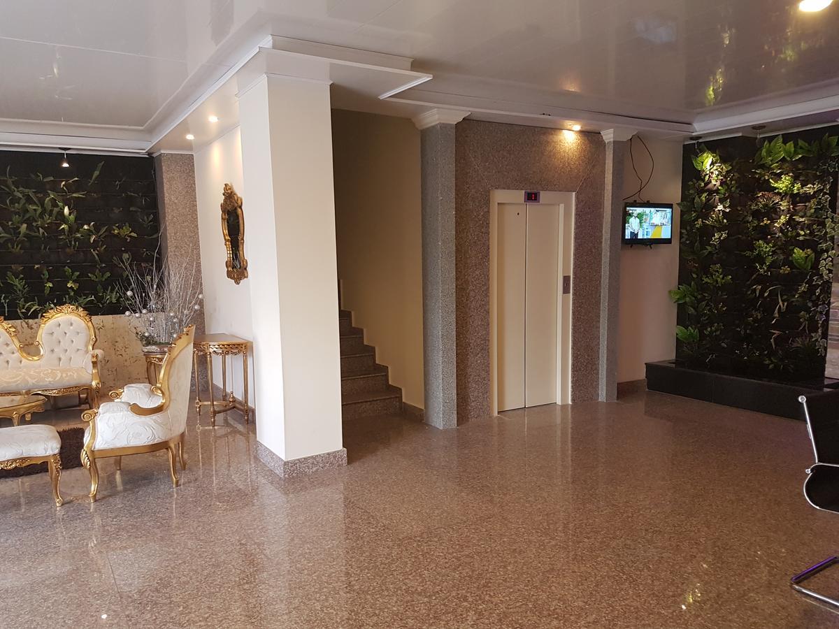 Hoteles Bogotá Inn Teatro La Castellana Group Exterior foto